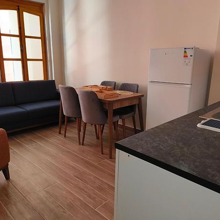 Majestik Hotel Istanbul Bagian luar foto