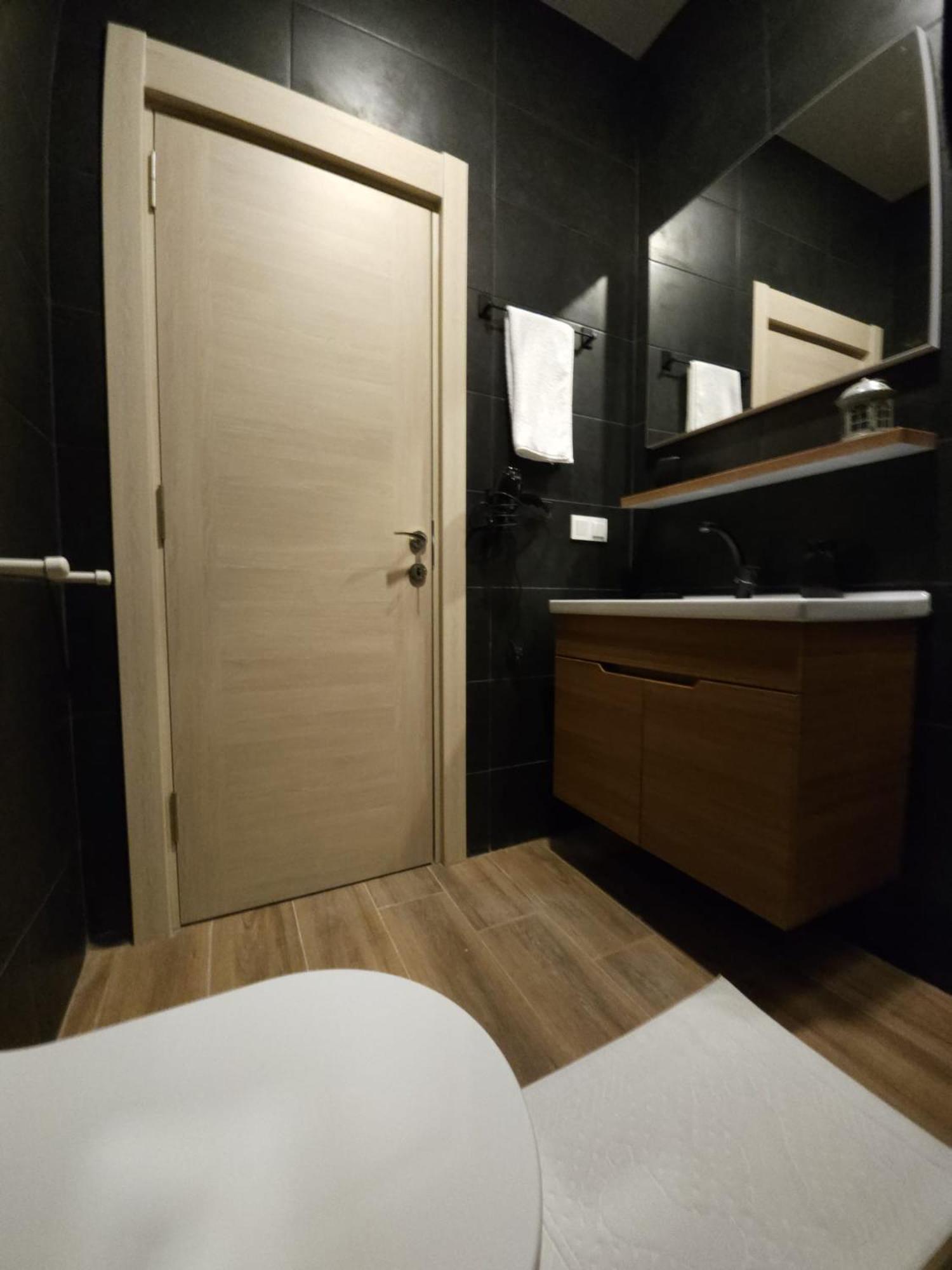 Majestik Hotel Istanbul Bagian luar foto
